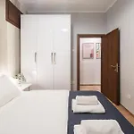 Ad Modern Center 3br 2wc Agias Sofias Апартаменты *