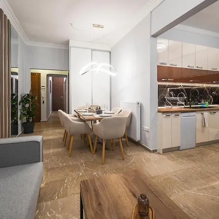 P Deluxe 4 Apartment Thessaloniki